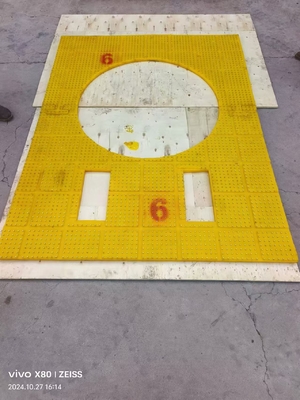 2200X1800 MM Tavolo rotante Mat anti-slip Materiale PU Giallo Colore Con Chiodi In Acciaio
